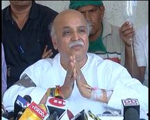 ગુમ થયા બાદ મીડિયા સામે આવ્યા પ્રવિણ તોગડિયા, રડતા રડતા કહ્યું મારું એન્કાઉન્ટર કરવાનું ષડયંત્ર