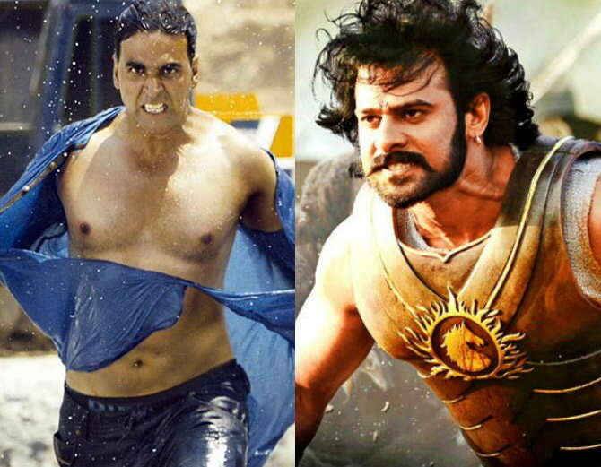 ‘2.0’એ બાહુબલીને માત આપી છે. એટલે કે રજનીકાંત અને અક્ષયની આ ફિલ્મના કેરાલા ડિસ્ટ્રીબ્યૂશન રાઇટ્સને લગભગ 16 કરોડમાં વેચવામાં આવી રહ્યાં છે જ્યારે પ્રભાસની ફિલ્મના કેરાલા ડિસ્ટ્રિબ્યૂશન રાઇટ્સ લગભગ 10.5 કરોડ રૂપિયામાં વેચાયા હતા.