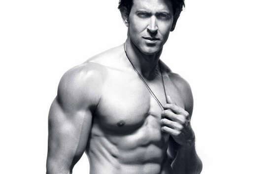 તાજેતરમાં જ worldstopmost.com એ રિપોર્ટ બહાર પાડ્યો હતો, જેમાં દુનિયાના સૌથી હેન્ડસમ અભિનેતાઓનુ નામ હતું. આમાં બૉલીવૂડ એક્ટર ઋત્વિક રોશન પહેલા નંબરે રહ્યો હતો. 