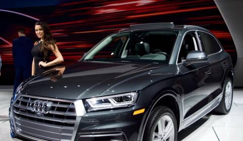 Audi Q 5 : ऑडीची 'क्यू 5' गाडीचं मुंबईत अनावरण, जाणून घ्या 5 फिचर्स