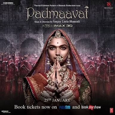 કરણી સેના દ્વારા અનેક મલ્ટીપ્લેક્સ પર હુમલા બાદ ગુજરાતના થિયેટર એસોસિએશને ફિલ્મની સ્ક્રીનિંગ નહીં કરવાનો નિર્ણય કર્યો છે. પરંતુ દેશના અન્ય કેટલાક મોટા મોટા શહરોમાં ફિલ્મનું સ્ક્રીનિંગ થવા જઈ રહ્યું છે. ઓનલાઈન ટિકિટ બુકિંગ સાઈટ પર આ શહરોના નામ આપવામાં આવ્યા છે જ્યાં ફિલ્મ રિલીઝ થઈ રહી છે. 