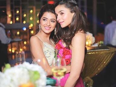 ઉલ્લેખનીય છે કે કૃપા મહેતા તેની બાલપણની મિત્ર છે અને જોધપુરમાં અત્યારે તેની પ્રી-વેડિંગ સેરેમની યોજાઇ રહી છે.