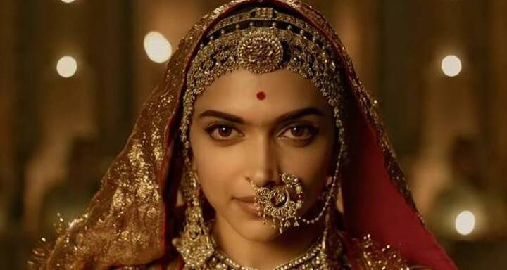 ફિલ્મને 3Dમાં રિલીઝ કરવામાં આવી રહી છે. આ વાત તો બધા જાણે છે ભણશાલી એક ગીતને પણ આખી ફિલ્મની જેમ મોટા સ્કેલ પર ફિલ્માવતા હોય છે. એવામાં ફિલ્મમાં અનેક યુદ્ધના સીન જોવા મળશે તથા એક્શનથી પણ ભરપૂર રહેશે.