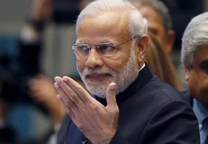 ખરેખરમાં, પીએમ મોદી કહ્યું હતું કે ગ્લૉબલાઇઝેશનના હેતુંઓ બદલાઇ રહ્યાં છે. પીએમ મોદીએ કહ્યું હતું કે, 'ગ્લૉબલાઇઝેશન પોતાના નામથી વિપરીત સંકોચાઇ રહ્યુ છે. હું એ જોઇ રહ્યો છું કે મોટાભાગના સમાજ અને અને દેશ વધુમાં વધુ આત્મકેન્દ્રિત થતા જાય છે.'