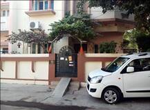 રાજકોટઃ પ્રોફેસરે ગર્લફ્રેન્ડને લઈ આવ્યો ઘરમાં ને પત્નીને કાઢી મૂકી, પત્ની પહોંચી CMના ઘરે