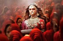 વિરોધ છતાં 10 લાખ લોકોએ પહેલા દિવસે જોઇ પદ્માવત, ચાર રાજ્યો સ્ક્રીનિંગથી રહ્યાં અળગા