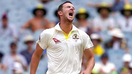 અગાઉ આઈપીએલમાં મુંબઈ ઈન્ડિયન્સમાં રમી ચુકેલો ઓસ્ટ્રેલિયાનો જોશ હેઝલવુડ પણ પ્રથમ દિવસે અનસોલ્ડ રહ્યો હતો. 