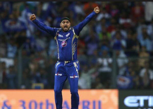 ચાલુ વર્ષે ચેન્નઇ સુપર કિંગ્સે મુંબઈ ઇન્ડિયન્સના પૂર્વ કેપ્ટન અને ફિરકી બોલર હરભજન સિંહને પણ ખરીદ્યો છે. હરભજનને 2 કરોડ રૂપિયામાં ખરીદવામાં આવ્યો છે. આ ઉપરાંત શેન વોટ્સન અને બ્રાવોની પણ ઉંમર 36 વર્ષ છે.