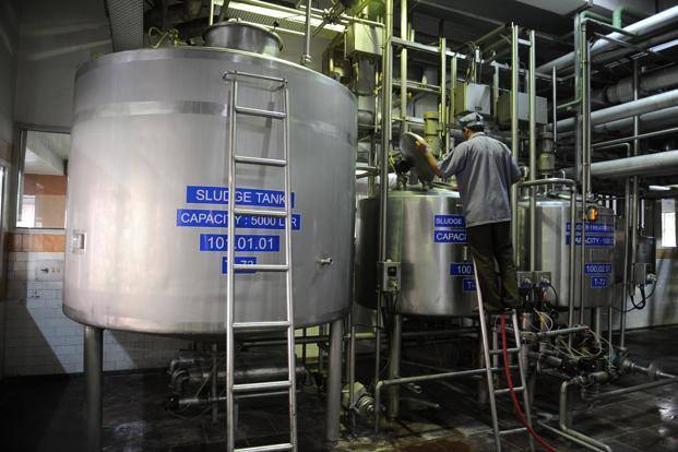 જીસીએમએમએફ હેઠલ કુલ 18 સભ્યોનું યુનિયન આવેલું છે. 36 લાખ દૂધ ઉત્પાદકોને સાંકળી લેતા 18 સભ્યોનું યુનિયન 33 જિલ્લાઓ આવરી લે છે. જીસીએમએમએફ અમૂલ નામથી વધુ પ્રચલિત છે. 10 હજાર ડીલરો અને 10 લાખ રીટેલર્સ સાથેનું સૌથી મોટું નેટવર્ક ધરાવે છે.