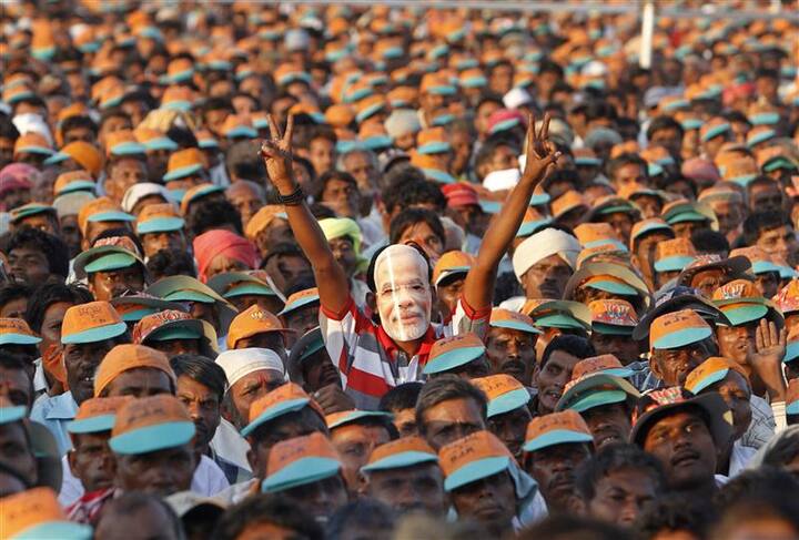 ભાજપના બે ધારાસભ્યો હિંમતનગર બેઠકમાંથી રાજેન્દ્રસિંહ ચાવડાએ રૂ. 33.78 લાખ અને સંતરામપુર બેઠકમાંમાંથી કુબેર દિનોદરે રૂ. 28. 95 લાખ એમ નિર્ધારીત મર્યાદા કરતા વધુનો ચૂંટણી ખર્ચ કર્યો છે. દિલ્હીમાં તાજેતરમાં શાસક પક્ષ આમ આદમી પાર્ટીના ધારાસભ્યોને 'ઓફિસ ઓફ પ્રોફિટ' ને મામલે ગેરલાયક ઠેરવવામાં આવ્યા હતા. હવે ચૂંટણી ખર્ચને મામલે ગુજરાતમાં પણ આવી જ સ્થિતિનું નિર્માણ થાય તેમ રાજકીય નિષ્ણાતોનું માનવું છે. 