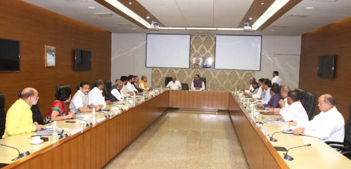 આ ધારાસભ્યો સામે પીટિશન દાખલ કરી શકાય છે. હવે આ ધારાસભ્યોએ મર્યાદા કરતા વધુ ચૂંટણી ખર્ચ કર્યાનું પુરવાર થાય તો તેની સામે પીટિશન દાખલ કરી શકાય છે. લોકપ્રતિનિધિત્વની કલમ 10 એ હેઠળ આ ધારાસભ્ય ગેરમાન્ય ઠેરી શકે છે.