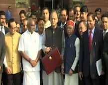 અરુણ જેટલી રાષ્ટ્રપતિ ભવન જવા રવાના, બજેટ પર રાષ્ટ્રપતિના લેશે હસ્તાક્ષર