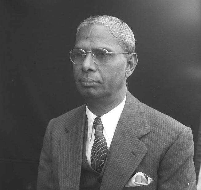 સ્વતંત્ર ભારતનું પ્રથમ બજેટ 26 નવેમ્બર 1947ના રોજ આર કે સન્મુખમ ચેટ્ટીએ રજૂ કર્યું હતું.