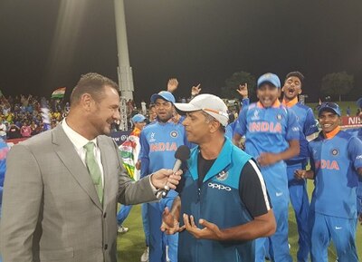 U-19 WC ફાઈનલ: ટીમ ઈન્ડિયા પર થયો ઇનામોનો વરસાદ , જાણો BCCIએ શું કરી મોટી જાહેરાત? U-19 WC ફાઈનલ: ટીમ ઈન્ડિયા પર થયો ઇનામોનો વરસાદ , જાણો BCCIએ શું કરી મોટી જાહેરાત?