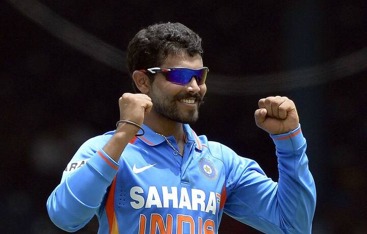  સૌરાષ્ટ્રના ઓલરાઉન્ડર રવિન્દ્ર જાડેજા અન્ડર-19 વિશ્વકપ 2008માં ઉપ કપ્તાન રહ્યા હતા. ત્યારે જાડેજાએ 6 મેચમાં 10 વિકેટ ઝડપી હતી. સાઉથ આફ્રિકા સામેની ફાઈલમાં પ્રારંભમાંજ અજિતેશ આર્ગલ અને જાડેજાએ દક્ષિણ આફ્રિકાની 22 રન પર ચાર વિકેટ ઝડપી હતી. જાડેજાએ બે વિકટો ખેરવી દીધી હતી. જાડેજાએ દક્ષિણ આફ્રિકાના ખતરનાક બેટ્સમેન હેન્ડ્રિક્સને આઉટ કર્યો હતો. જેણે ટીમને જીત અપાવવા મહત્વનું યોગદાન આપ્યું હતું. 