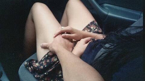 જૂનાગઢઃ કોન્સ્ટેબલે બસમાં પાસે બેઠેલી યુવતીનાં અંગોને સ્પર્શીને લીધી શારીરિક છૂટછાટ ને.......... જૂનાગઢઃ કોન્સ્ટેબલે બસમાં પાસે બેઠેલી યુવતીનાં અંગોને સ્પર્શીને લીધી શારીરિક છૂટછાટ ને..........