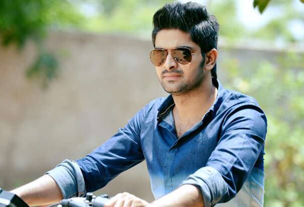 એક્ટ્રેસ રાશિ ખન્નાનું અફેર સૌથી પહેલા સાઉથના એક્ટર નાગા સૂર્યા સાથે હોવાનું બહાર આવ્યું હતું. નાગા સૂર્યાને તેલુગુ ફિલ્મનો સૌથી બેસ્ટે એક્ટર માનવામાં આવે છે. પરંતુ હવે આ રાશિ ખન્નાએ ગુજરાતના ક્રિકેટર બુમરાહ પર પોતાની દિવાનગી ઉતારી છે. 