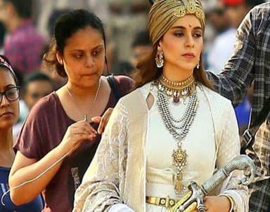 એટલે કે ક્વિન ઓફ ઝાંસી કી, જેને લઇને રાજસ્થાનમાં પદ્માવત જેવો આગ સળગે એવું લાગી રહ્યું છે. 