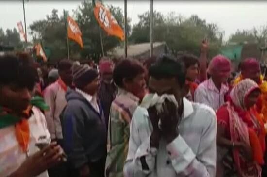 ભરતસિંહ સોલંકીએ જણાવ્યું કે, 2015માં કોંગ્રેસે 23 જેટલી જીલ્લા પંચાયત અને મોટાભાગની તાલુકા પંચાયત પર વિજય મેળવ્યો હતો. તેમજ તાજેતરની વિધાનસભા ચૂંટણીમાં પણ અમે મોટાભાગની ગ્રામ્ય બેઠકો પર કબજો મેળવ્યો છે. આ હારના કારણે ભાજપ હવે ખેડૂતો વિરુદ્ધ કિન્નાખોરી રાખી રહ્યું છે અને તેમની કનડગત કરી રહ્યું છે.