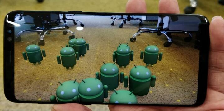 અત્યારે આ એપને લિમિટેડ 3D સ્ટીકર્સ આપવામાં આવ્યા છે, જેમાં રોબૉટ, ડાયનાસોર અને ચિકન જેવા 3D વર્ચ્યૂઅલ ઓબ્જેક્ટ આપવામાં આવ્યા છે. જો તમારે એન્ડ્રોઇડ સ્માર્ટફોનમાં 5.1થી ઉપરનું અપડેટ છે તો તમે આને યૂઝ કરી શકો છો. 