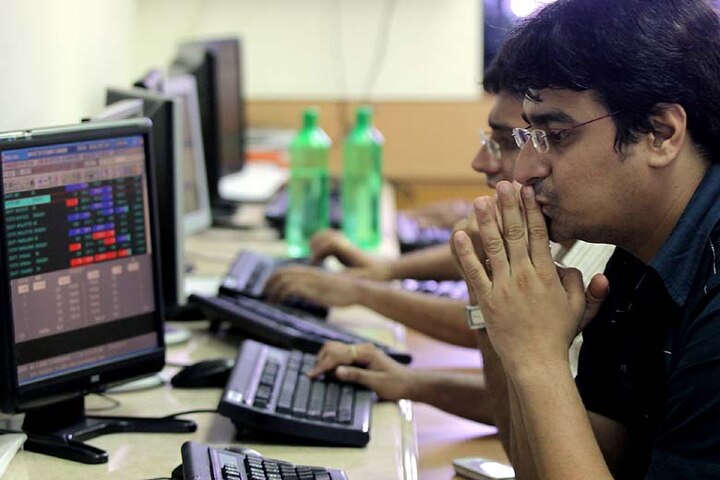 Stock Market Today 19 January, 2023: Stocks open lower on expiry day, Sensex down 125 points, Nifty down 18150 Stock Market Today: એક્સપાયરીના દિવસે શેરબજારમાં ઘટાડા સાથે શરૂઆત, સેન્સેક્સ 125 પોઈન્ટ ડાઉન, નિફ્ટી 18150 નીચે