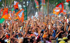 ખંભાત પરથી ભાજપના ધારાસભ્ય મહેશ રાવલ 2318 ની લીડથી વિજેતા બન્યા હતા. 