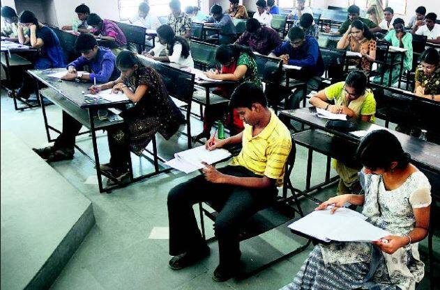 જો કોઇ વિદ્યાર્થી પેપર તપાસનારા લોકોને લાંચ આપવાના ઇરાદાથી ઉત્તરવહી સાથે પૈસા ચોંટાડે તો તેની પરીક્ષા રદ થશે. સીસીટીવી ફૂટેજમાં જો કોઇ વિદ્યાર્થી ઇશારો કરતો ઝડપાય તો તેનું જે તે વિષયનું પરિણામ રદ થશે. પરીક્ષાખંડમાં જો કોઇ વિદ્યાર્થી ઇલેક્ટ્રોનિક્સ ગેઝેટ્સ સાથે ઝડપાય તો સમગ્ર પરીક્ષાનું પરિણામ રદ થવા ઉપરાંત વધુ બે વર્ષ પરીક્ષામાં બેસવા દેવામાં આવશે નહીં. તાજેતરમાં શિક્ષણ બોર્ડ દ્વારા શાળાના આચાર્યો પાસેથી પરીક્ષામાં ગેરરીતિ નહીં થાય તે પ્રકારની બાંયધરી માંગવામાં આવી છે. 