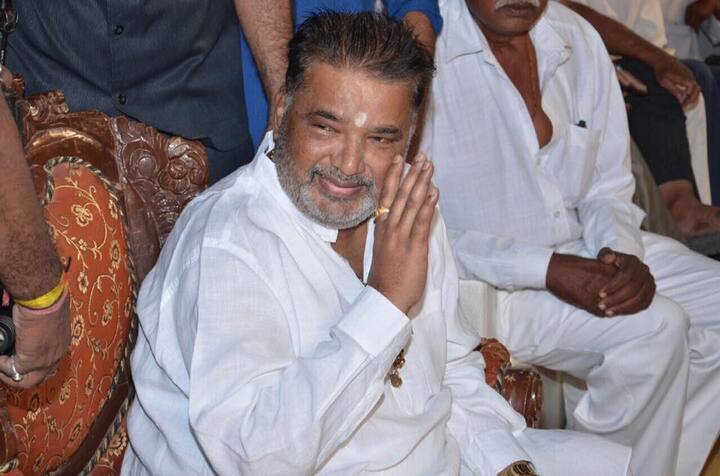 સોલંકીને થયેલા અન્યાયના મામલે કોળી સમાજની મહિલાઓ પણ આગળ આવી છે. કોળી મહિલાઓના માંધાતા ગ્રુપે સોમવાર ને 12 ફેબ્રુઆરીએ સોલંકીના ગાંધીનગર ખાતેના નિવાસસ્થાનેથી કોળી અધિકાર રેલી યોજવાની તૈયારી પણ કરી લીધી હતી પણ સમાજના આગેવાનોએ ના પાડતાં આ રેલી રદ કરાઈ છે.