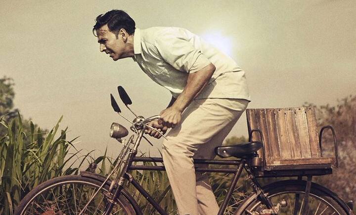 ઈશાકની વિરૂદ્ધ પાકિસ્તાનના જાણીત ફિલ્મ મેકર સૈયદ નૂરનું વલણ નરમ છે. તેઓએ કહ્યું કે, કોઈપણ નિર્ણય લેતાં પહેલાં આ અંગે લોકલ ફિલ્મ ડિસ્ટ્રીબ્યૂટર્સ સાથે વાત કરવી જરૂરી છે. માત્ર પેડમેન જ કેમ? મને લાગે છે કે પદ્માવતને પણ પાકિસ્તાનમાં પ્રતિબંધિત કરવી જરૂરી હતી. આ ફિલ્મમાં પણ મુસ્લિમોને ખોટી રીતે રજૂ કરવામાં આવ્યા છે.