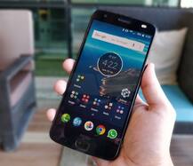 શેટરપ્રૂફ સ્ક્રીન અને 128GB મેમરી, ભારતમાં લૉન્ચ થયો મોટોરોલાનો આ ધાંસૂ ફોન