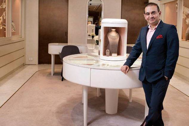 હીરાની રાજધાની ગણાતા બેલ્જિયમ શહેરના એન્ટવર્પમાં ભારતીય મૂળના હીરા વેપારી જયેશ મહેતા કહ્યું, નીરવ મોદીના આ કૌભાંડની તેમના વેપાર કોઇ અસર નહીં પડે, હીરા વેપારી જુમિત મહતાએ કહ્યું કે નીરવ મોદીના બેંકિંગ કૌભાંડ બાદ બેલ્જિયમમાં બેંકો વધુ કડક બની જશે અને આગામી દિવસોમાં તેની અસર જોવા મળશે.