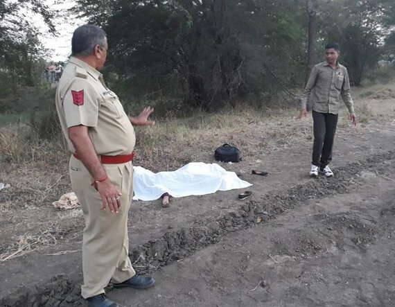 દરમિયાન બીજા દિવસે મોટી ભાડોલ ગામની સીમમાંથી હેમાની લાશ મળી આવી હતી. હેમાની હત્યા બાદ તેને સળગાવવાનો પણ પ્રયાસ કરવામાં આવ્યો હતો. પોલીસે આ મામલે હત્યાનો ગુનો નોંધી તપાસ શરૂ કરી હતી.
