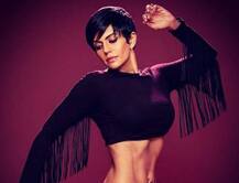 45 વર્ષની આ એક્ટ્રેસ અત્યારે પણ દેખાય છે 25ની, 20 વર્ષ પહેલાની તસવીર શેર કરી બતાવી ફિટનેસ