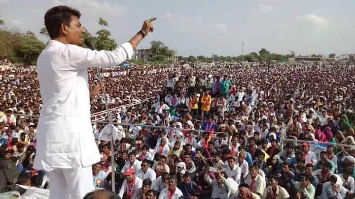 અલ્પેશે આસેડામાં સભામાં કહ્યું કે, આ ડીએસપીને કહેજો કે પપ્પા આવ્યા હતા અને અડ્ડો બંધ કરાવવાનું કહી ગયા છે નહીંતર પપ્પા છોડશે નહીં સોટી લઇને આવશે.