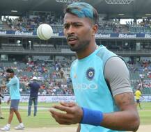 સ્ટાઇલિશ ફોટો પોસ્ટ કરી ટ્રોલ થયો હાર્દિક પંડ્યા, ફેન્સે કહ્યું- ભાઈ, બેટિંગ પર ધ્યાન આપ