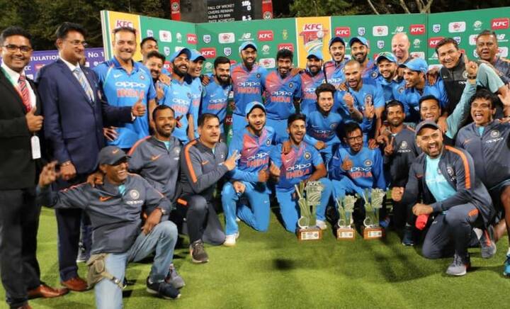 રોહિત શર્માની કેપ્ટનશિપમાં ભારતે 2017માં કટકમાં રમાયેલી મેચમાં શ્રીલંકાને 93 રનથી હાર આપી હતી. જે બાદ બીજી વખત પણ શ્રીલંકાને 88 રનથી હાર આપી હતી. ત્રીજી વખત મુંબઈમાં પણ શ્રીલંકા સામે રોહિત શર્માની કેપ્ટનશિપમાં ટીમ ઈન્ડિયાની 5 વિકેટથી જીત થઈ હતી. જ્યારે રવિવારે 24 ફેબ્રુઆરી 2018ના રોજ ચોથી વખત રોહિત શર્માના નેતૃત્વમાં ભારતે સાઉથ આફ્રિકાને 7 રનથી હાર આપી.