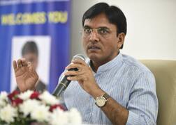 'Har Ghar Dastak' Campaign | Ensure Adults Get At Least One COVID Vaccine Jab: Health Minister To States