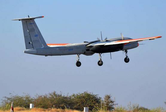 આ ડ્રૉનની સ્પીડ 225 કિલોમીટર પ્રતિ કલાક છે, આ સતત 24 કલાક ઉડાન ભરી શકે છે. આની ખાસ વાત એ પણ છે કે આ 350 કિલો હથિયારોને પણ ઉઠાવી શકે છે. સાથે આમાં અનેક પ્રકારના સેન્સરનો પણ યૂઝ કરવામાં આવ્યો છે જેના કારણે આ ડ્રૉન ટેકનિકલ રીતે ખુબ એડવાન્સ છે.