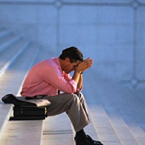 આણંદમાં 23,175 બેરોજગારો પૈકી બેને, ગીર સોમનાથમાં 7687 બેરોજગારો પૈકી માત્ર ત્રણને, વડોદરામાં 37,937 બેરોજગારો પૈકી ચારને સરકારી નોકરી મળી હતી. તો તાપીમાં 9975 પૈકી પાંચને સરકારી નોકરી મળી છે. 