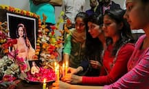 શ્રીદેવીની રડતી પુત્રીઓને સાંત્વના આપવા સેલેબ્સનો જમાવડો, કયા-કયા સેલેબ્સ પાઠવી સાંત્વના, જુઓ તસવીરો