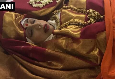 શ્રીદેવીની અંતિમ વિધિ પૂર્ણ, પંચમહાભૂતમાં વિલીન થયો પાર્થિવ દેહ શ્રીદેવીની અંતિમ વિધિ પૂર્ણ, પંચમહાભૂતમાં વિલીન થયો પાર્થિવ દેહ