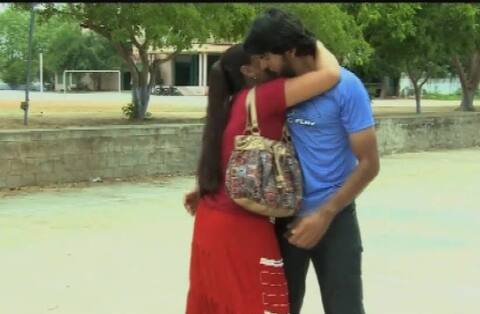 સેલવાસમાં યુવક-યુવતી ભાન ભૂલીને જાહેરમાં અર્ધનગ્નાવસ્થામાં કરી રહ્યાં હતાં પ્રેમક્રીડા ને પોલીસ ત્રાટકી સેલવાસમાં યુવક-યુવતી ભાન ભૂલીને જાહેરમાં અર્ધનગ્નાવસ્થામાં કરી રહ્યાં હતાં પ્રેમક્રીડા ને પોલીસ ત્રાટકી