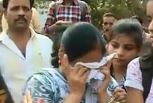 મુંબઈ: સેલેબ્સ સહિત ચાહકોએ શ્રીદેવીના કર્યા અંતિમ દર્શન, ચાહકો ધ્રૂસકે-ધ્રૂસકે રડી પડ્યાં