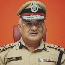 ગુજરાતના કાયમી DGP તરીકે શિવાનંદ ઝાની નિમણૂંક