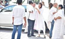 શ્રીદેવીને શ્રદ્ધાંજલિ આપવા આવેલી આ એક્ટ્રેસને હસવું પડ્યું ભારે, થઈ ટ્રોલ 