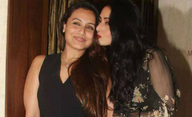  નૂરજહાંએ વધુમાં કહ્યું, શ્રીદેવીને ટ્રેડિશનલ સાઉથ ઈન્ડિયન જ્વેલરી ખૂબ જ ગમતી હતી. આથી પોતાના અંગત ક્લેક્શનમાં એ રીતના દાગીના પસંદ કરવામાં આવ્યા હતાં. તેમાથી સોનાના જ્વેલર્સ પહેરાવવામાં આવ્યા હતાં. અનિલ કપૂરના પત્ની સુનિતા અને રાની મુખર્જી મેડમ માટે સાડી લઈને આવ્યા હતાં.