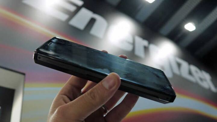 આ ઉપરાંત કંપનીએ બે અન્ય ફોન Energizer Power Max P490S અને Energizer Hardcase H590SA પણ લૉન્ચ કર્યા છે. કંપનીએ ત્રણેય સ્માર્ટફોનને હાઇટેક ફિચર્સ સાથે લૉન્ચ કર્યા છે. ત્રણેય ફોનમાં 18:9 આરસ્પેક્ટ રેશિયો વાળી ડિસ્પ્લે અને ડ્યૂલ રિયર કેમરા સેટઅપ આપ્યા છે, ટુંકસમયમાં આ ફોન ઇન્ડિયન માર્કેટમાં લૉન્ચ કરવામાં આવી શકે છે. 