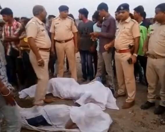 Poicha Tragedy: પોઇચા નદીમાં ડૂબી જવાની દુર્ઘટનામાં બાકીની એક વ્યક્તિને શોધવા માટે નર્મદા નદીમાં પાણી છોડવાનું બંધ કરાયું, 150થી વધુ કર્મીઓ દ્વારા ચાલતી શોધખોળ Poicha Tragedy: પોઇચા નદીમાં ડૂબી જવાની દુર્ઘટનામાં બાકીની એક વ્યક્તિને શોધવા માટે નર્મદા નદીમાં પાણી છોડવાનું બંધ કરાયું, 150થી વધુ કર્મીઓ દ્વારા ચાલતી શોધખોળ