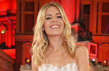 ઈંગ્લેન્ડનો સ્ટાર ક્રિકેટર આ ડાન્સરને કરી રહ્યો છે ડેટ, જાણો વિગતે 