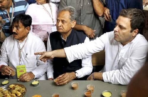 10થી વધુ નેતા-કાર્યકરોને પક્ષમાંથી હાંકી કાઢવા નક્કી કરાયું છે. રાહુલ ગાંધીએ પણ પક્ષવિરોધી સામે શું કાર્યવાહી કરી તેનો રિપોર્ટ મંગાવતા ગુજરાત કોંગ્રેસના નેતાઓ દોડતા થઈ ગયા છે. પક્ષમાંથી હાંકી કાઢવા માટેના નામ પણ નક્કી કરી દેવામાં આવ્યા છે જોકે હજુ સુધી કોઈનું નામ જાહેરમાં આવ્યું નથી.